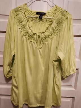 80 Park Soft Lime Green Chartruese Peasant Top Tie Lace Front Gathered